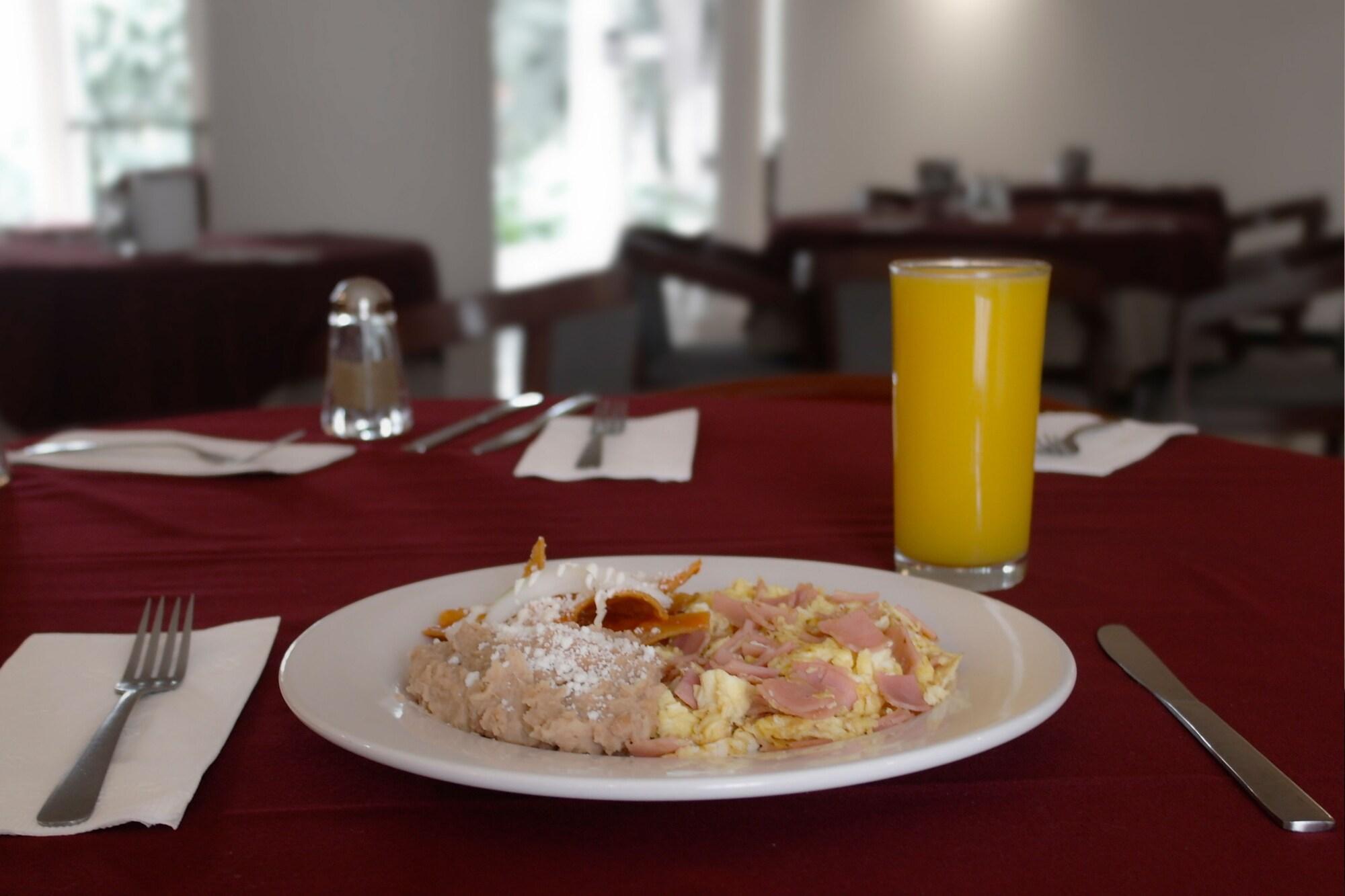 גואדלחארה Hotel Ronda Minerva מראה חיצוני תמונה
