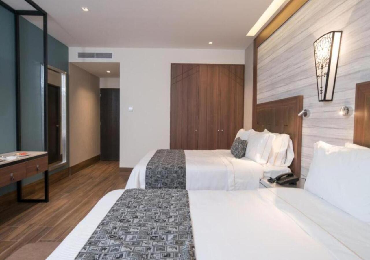 גואדלחארה Hotel Ronda Minerva מראה חיצוני תמונה
