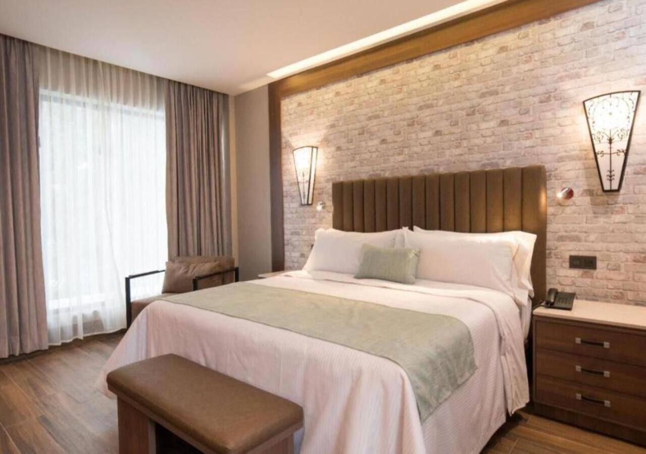 גואדלחארה Hotel Ronda Minerva מראה חיצוני תמונה